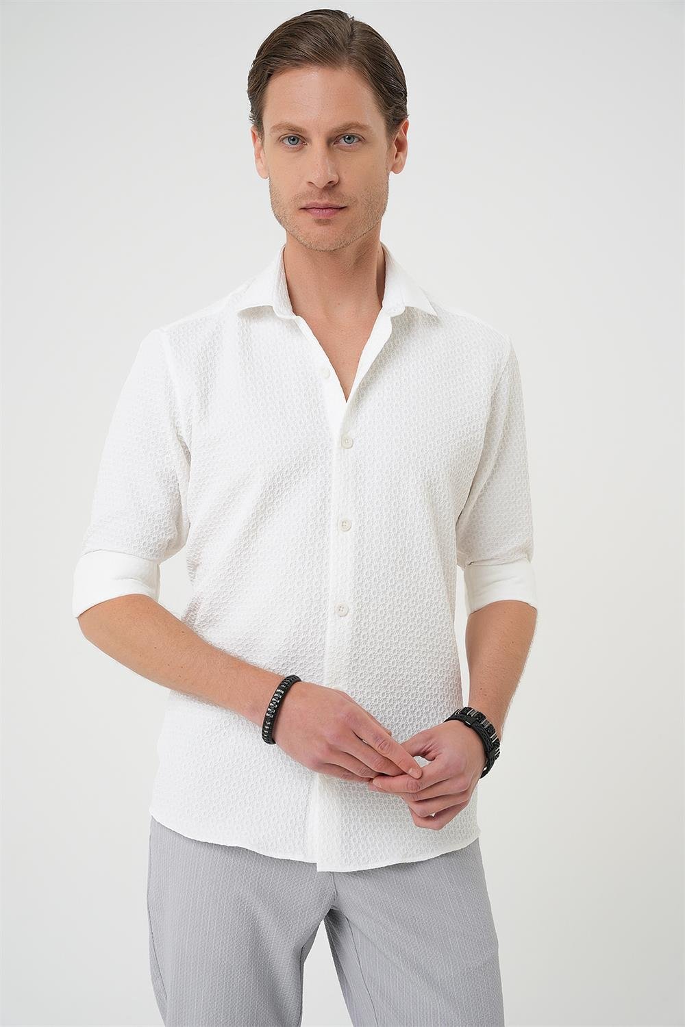 G 1592 Slim Fit Gofre Kumaş Desenli Kısa Kol Beyaz Gömlek 