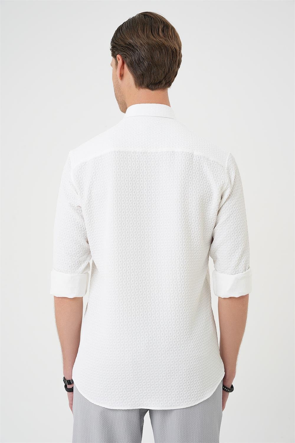 G 1592 Slim Fit Gofre Kumaş Desenli Kısa Kol Beyaz Gömlek 