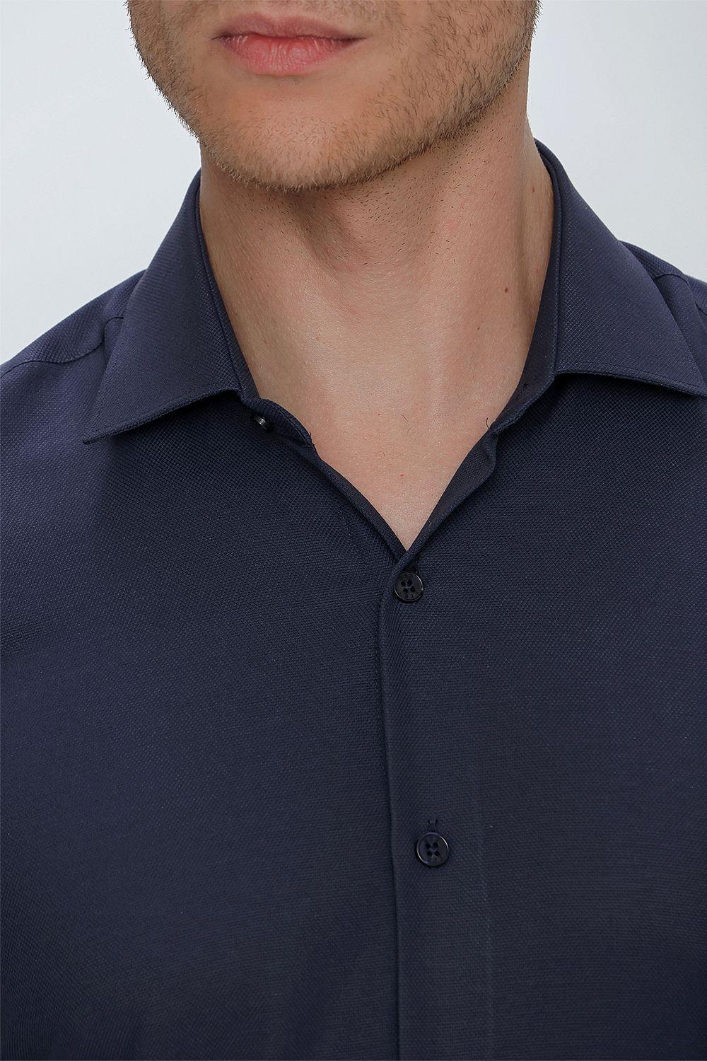 GK 673 Slim Fit Lacivert Klasik Gömlek
