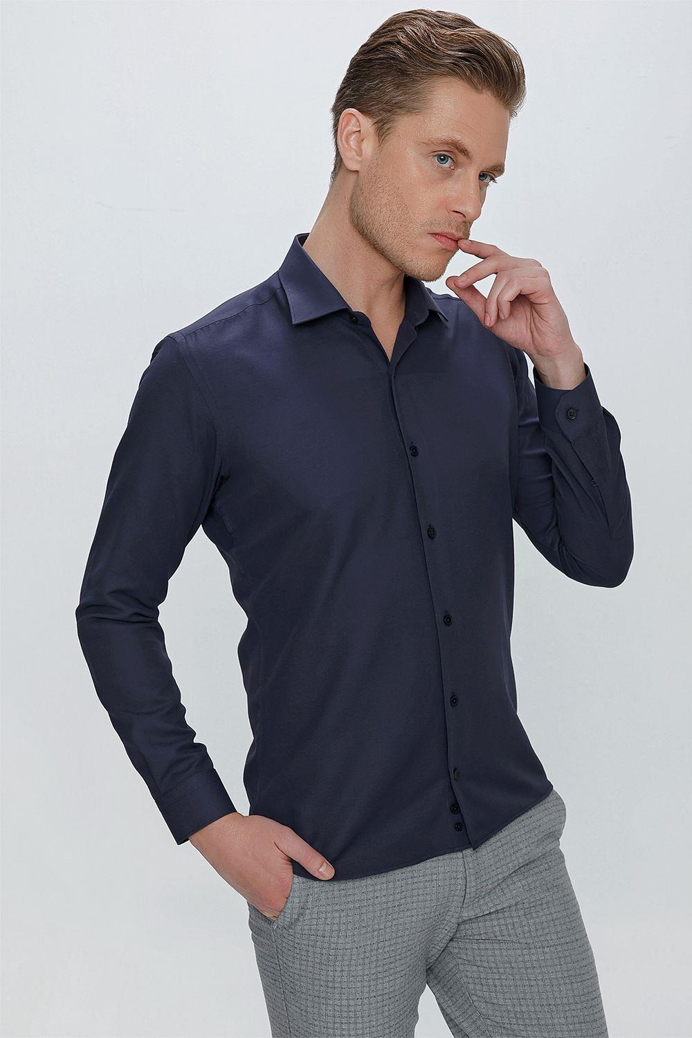 GK 673 Slim Fit Lacivert Klasik Gömlek