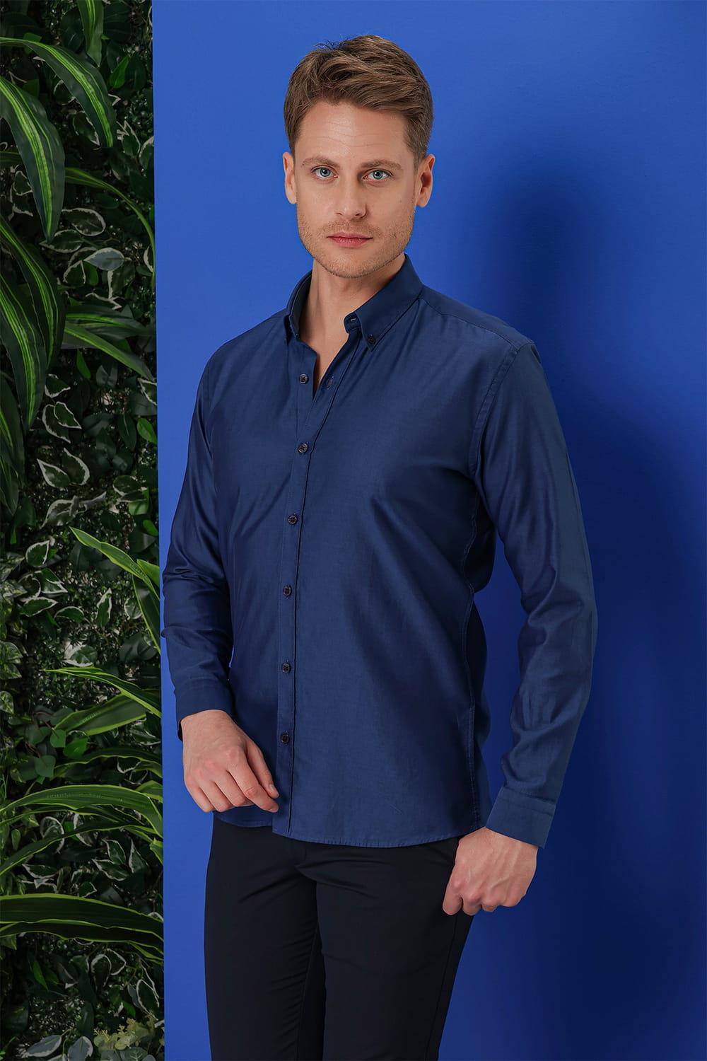 GK 681 Slim Fit Lacivert Klasik Gömlek