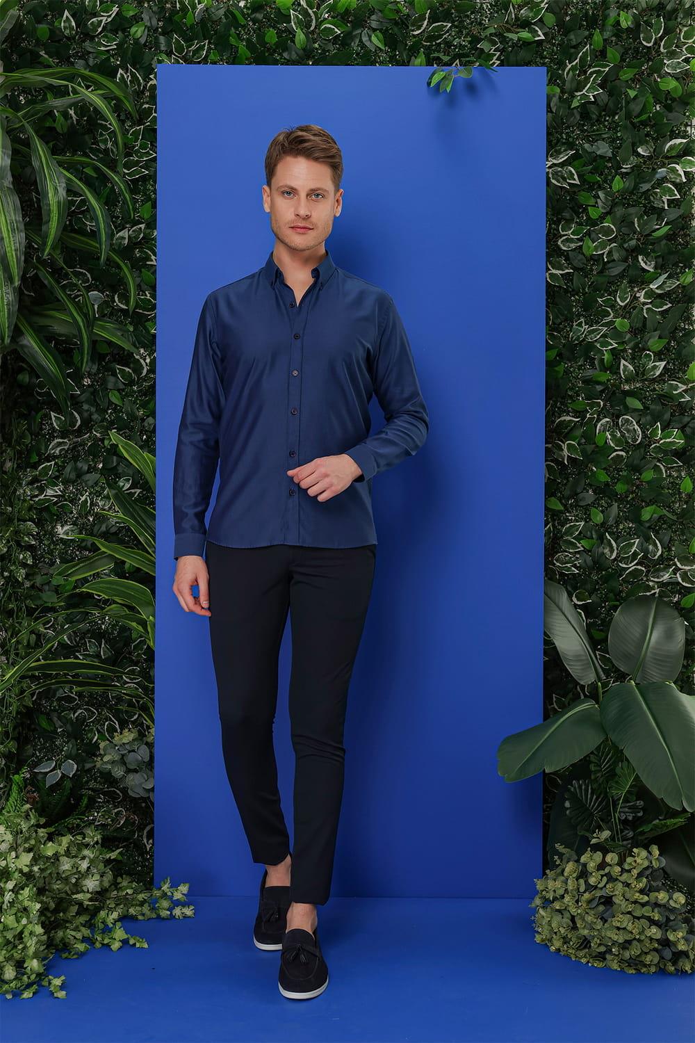 GK 681 Slim Fit Lacivert Klasik Gömlek