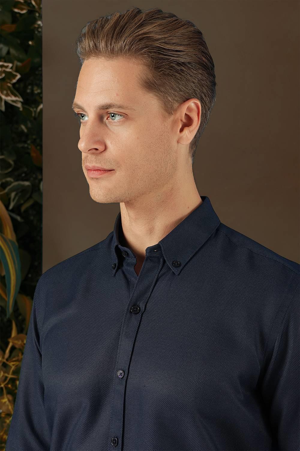 GK 686 Slim Fit Koyu Lacivert Klasik Gömlek
