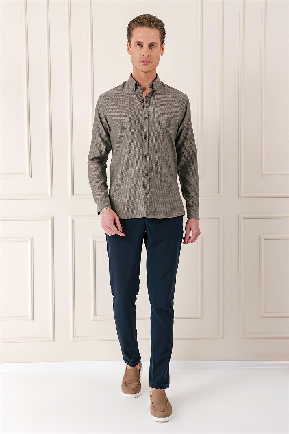 Gk 724 Slim Fit Düğmeli Yaka Dokulu %100 Pamuk Klasik Kahverengi Gömlek