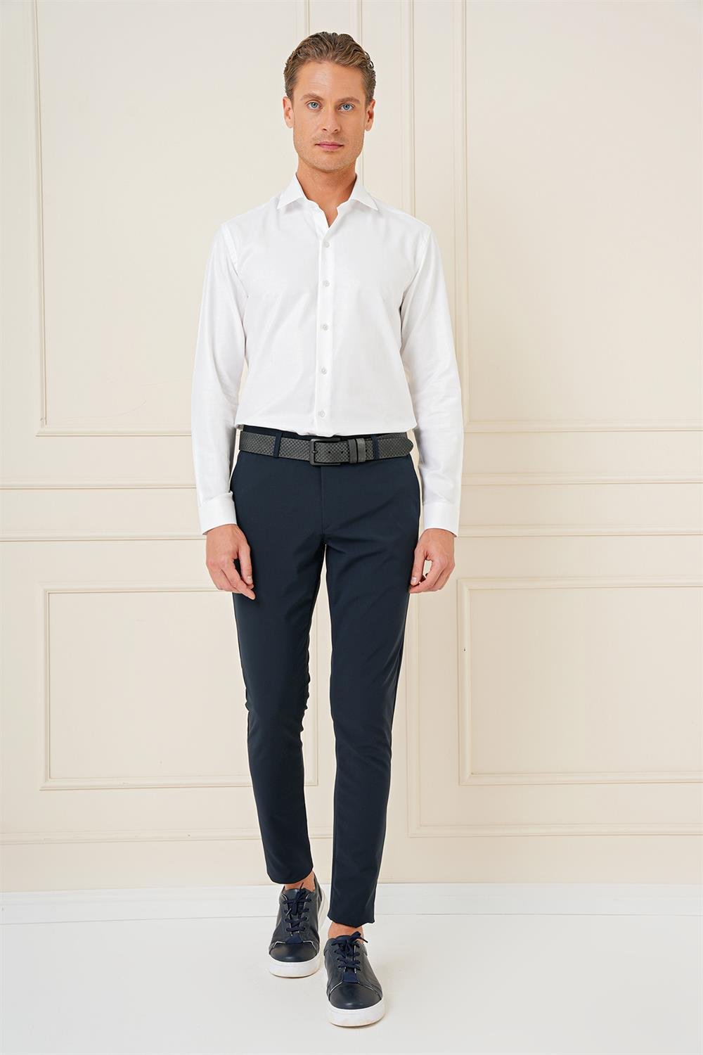 Gk 725 Slim Fit Dokulu %100 Pamuk Klasik Beyaz Gömlek