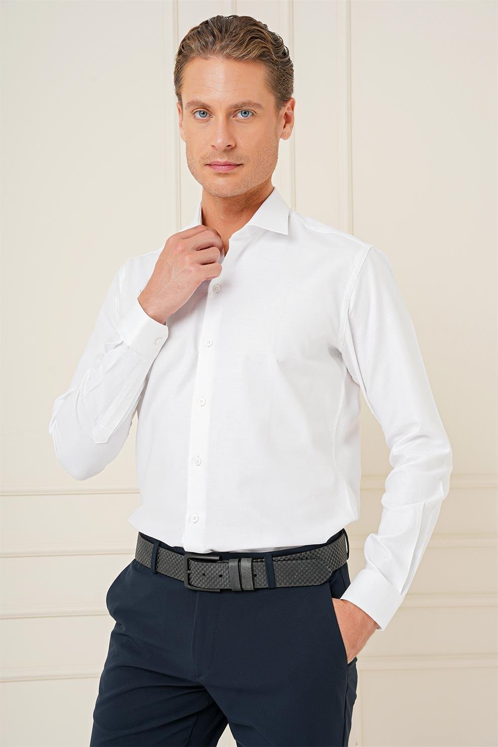 Gk 725 Slim Fit Dokulu %100 Pamuk Klasik Beyaz Gömlek