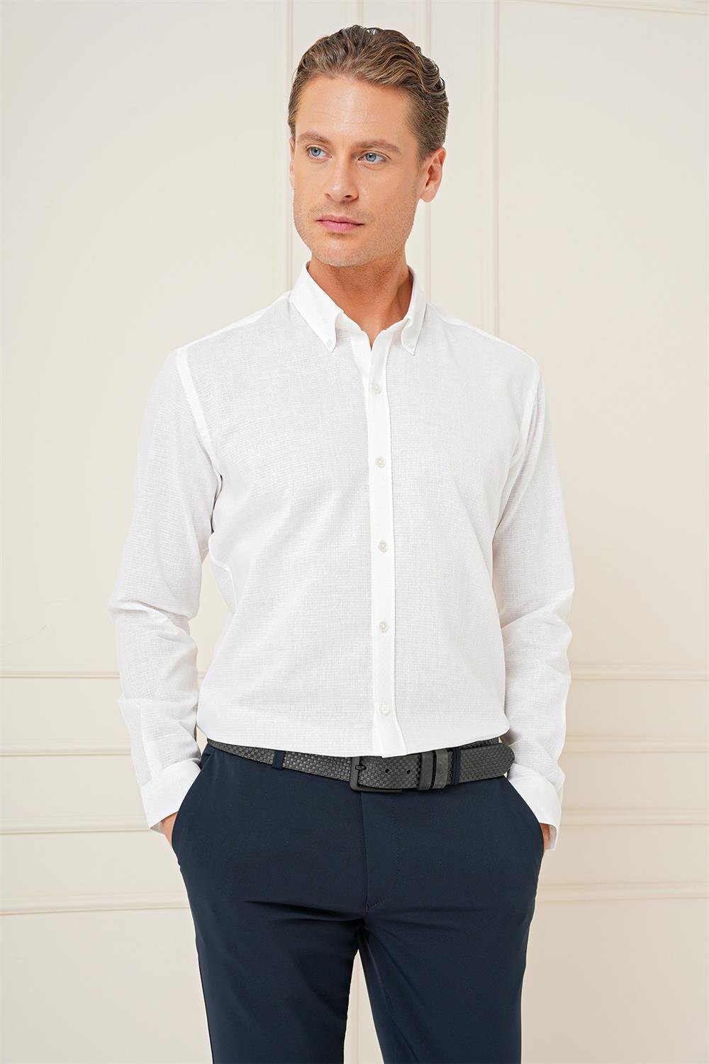 Gk 726 Slim Fit Düğmeli Yaka Dokulu %100 Pamuk Klasik Beyaz Gömlek