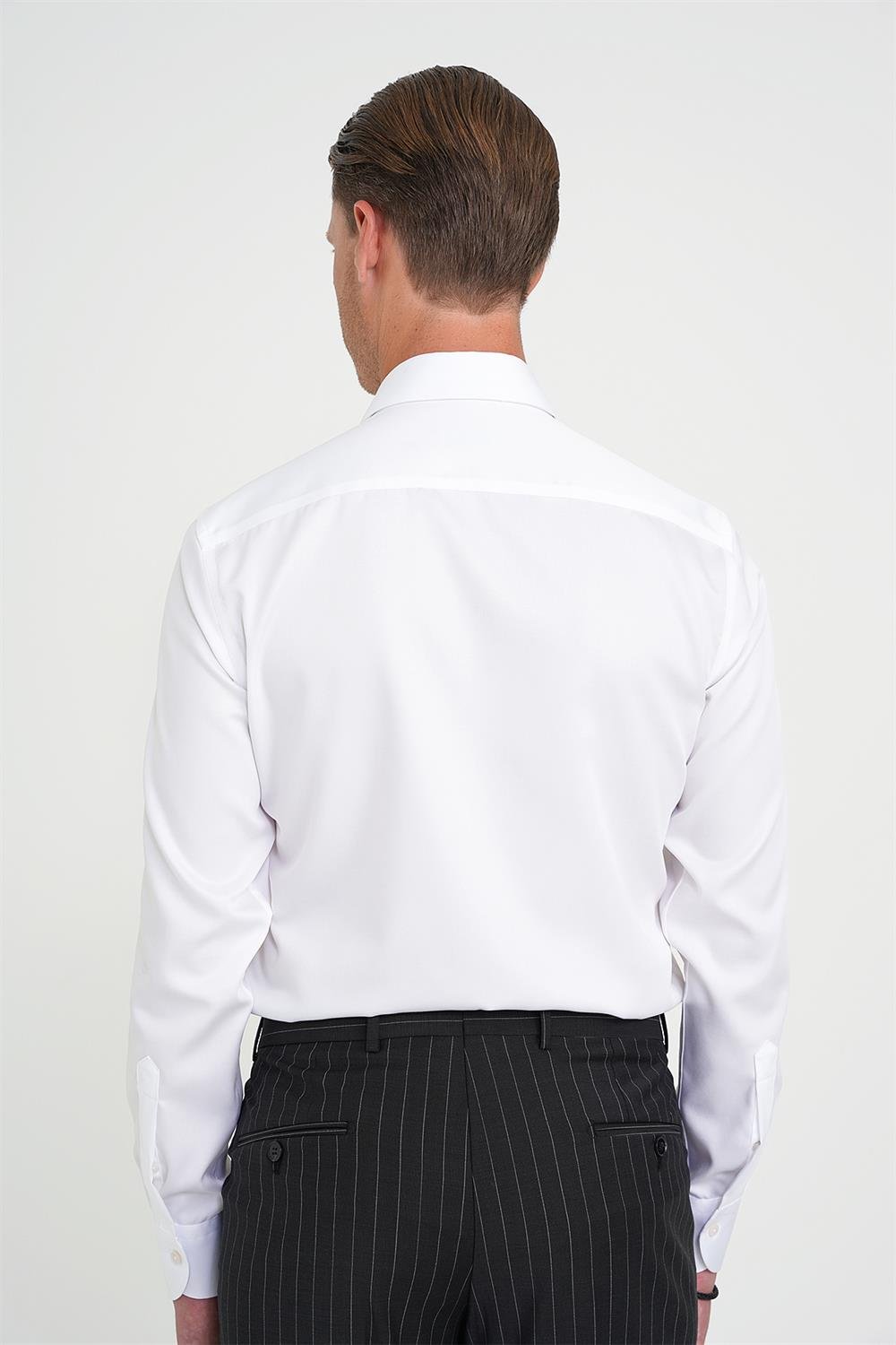 GK 734 Slim Fit Beyaz Klasik Gömlek