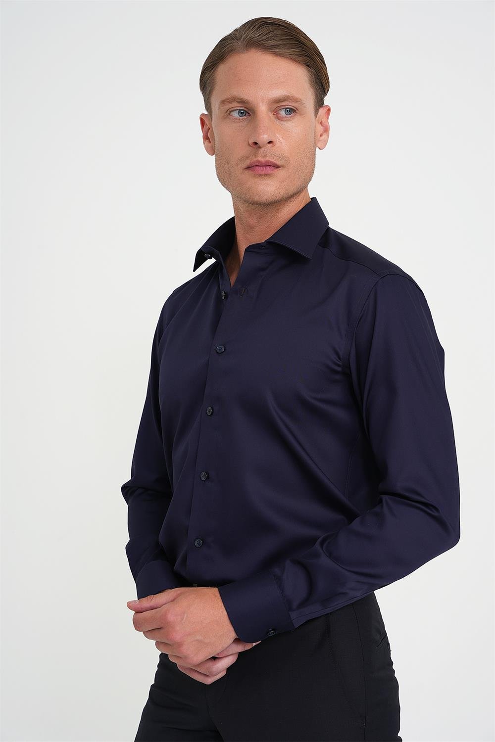 GK 734 Slim Fit Lacivert Klasik Gömlek