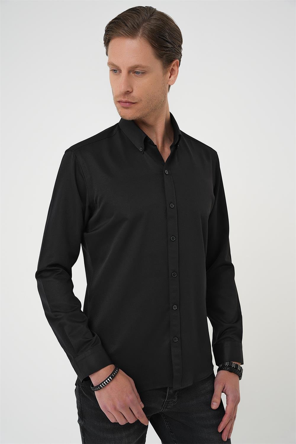Gk 736 Slim Fit Düğmeli Yaka Pamuklu Klasik Siyah Gömlek