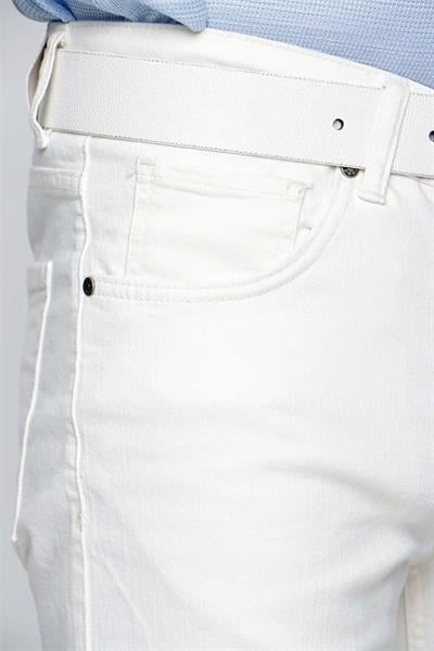 031 Slim Fit Beyaz Bermuda