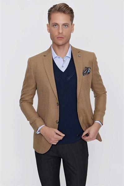 C 628 CEKET