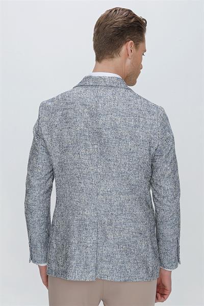 C 637 CEKET