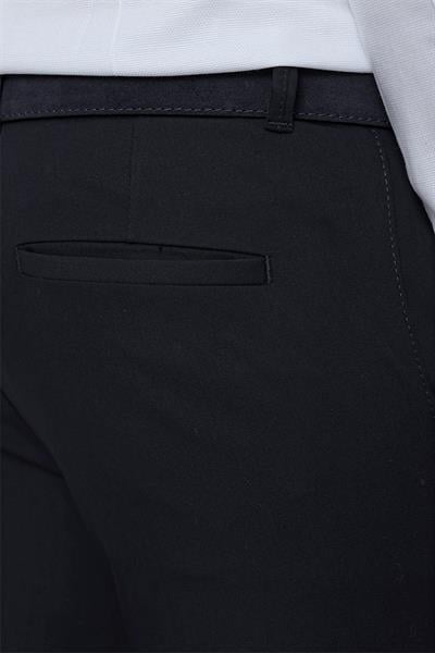 P 1077 PANTOLON