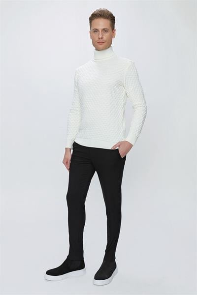 P 1100 Slim Fit Siyah Spor Pantolon