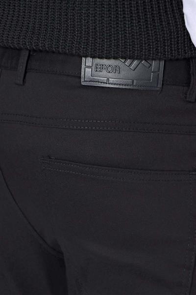 P 1101 Slim Fit Siyah Spor Pantolon