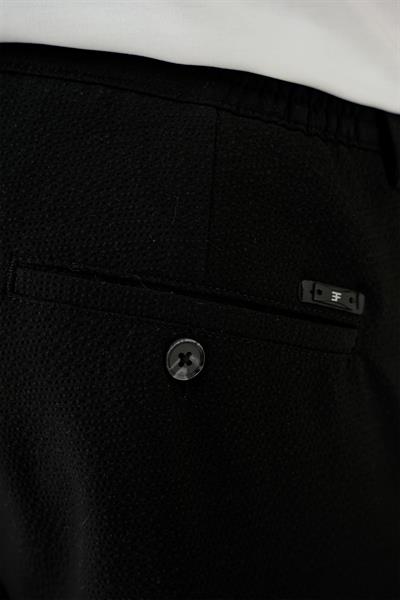 P 1174 Comfort Fit Gofre Dokulu Beli Lastikli Pileli Siyah Jogger Pantolon