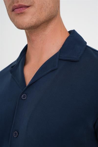 Slim Fit Apaş Yaka Modal Karışımlı Kısa Kol Lacivert Gömlek G 1590