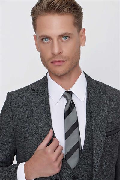 TK 860 Slim Fit Siyah Klasik Takım Elbise