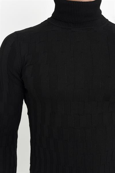 TR 819 Slim Fit Siyah O Yaka Triko