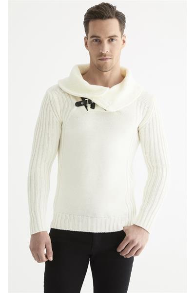TR 828 Slim Fit Ekru Spor Triko