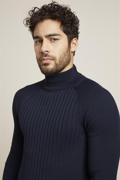 TR 833 Lacivert Balıkçı Triko