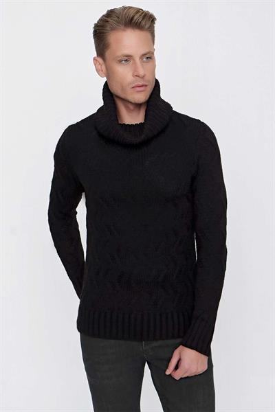 TR 844 Slim Fit Siyah Klasik Triko