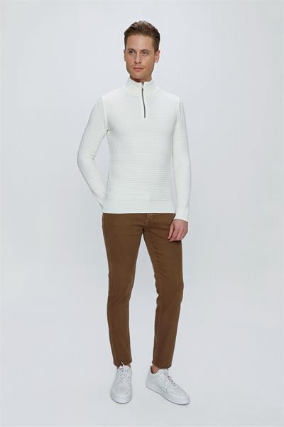 TR 845 Slim Fit Ekruorj Klasik Triko
