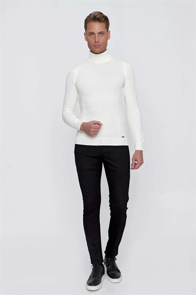 TR 847 Slim Fit Ekru Klasik Triko