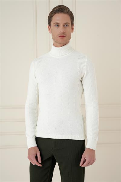 TR 870 Slim Fit Ekru Klasik Triko