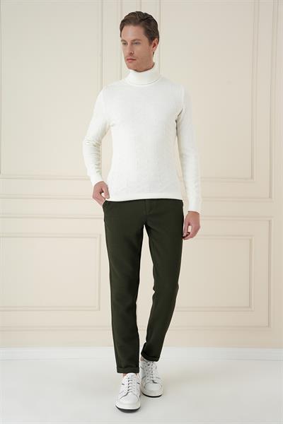 TR 870 Slim Fit Ekru Klasik Triko