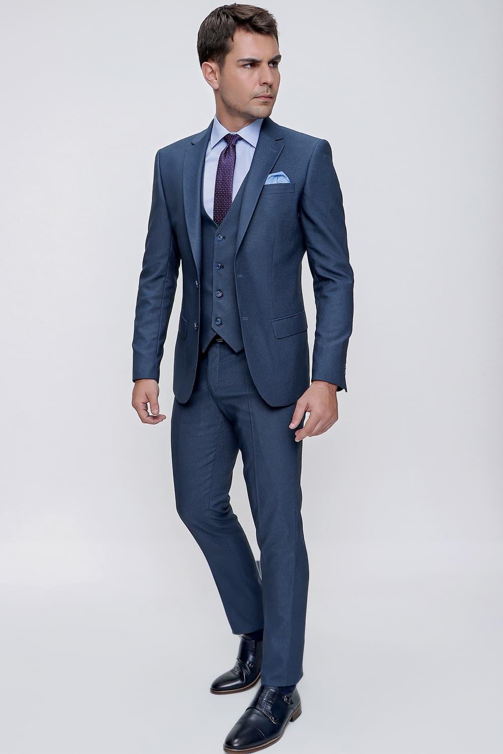 TK 826 Slim Fit Gece Mavisi Klasik Takım Elbise
