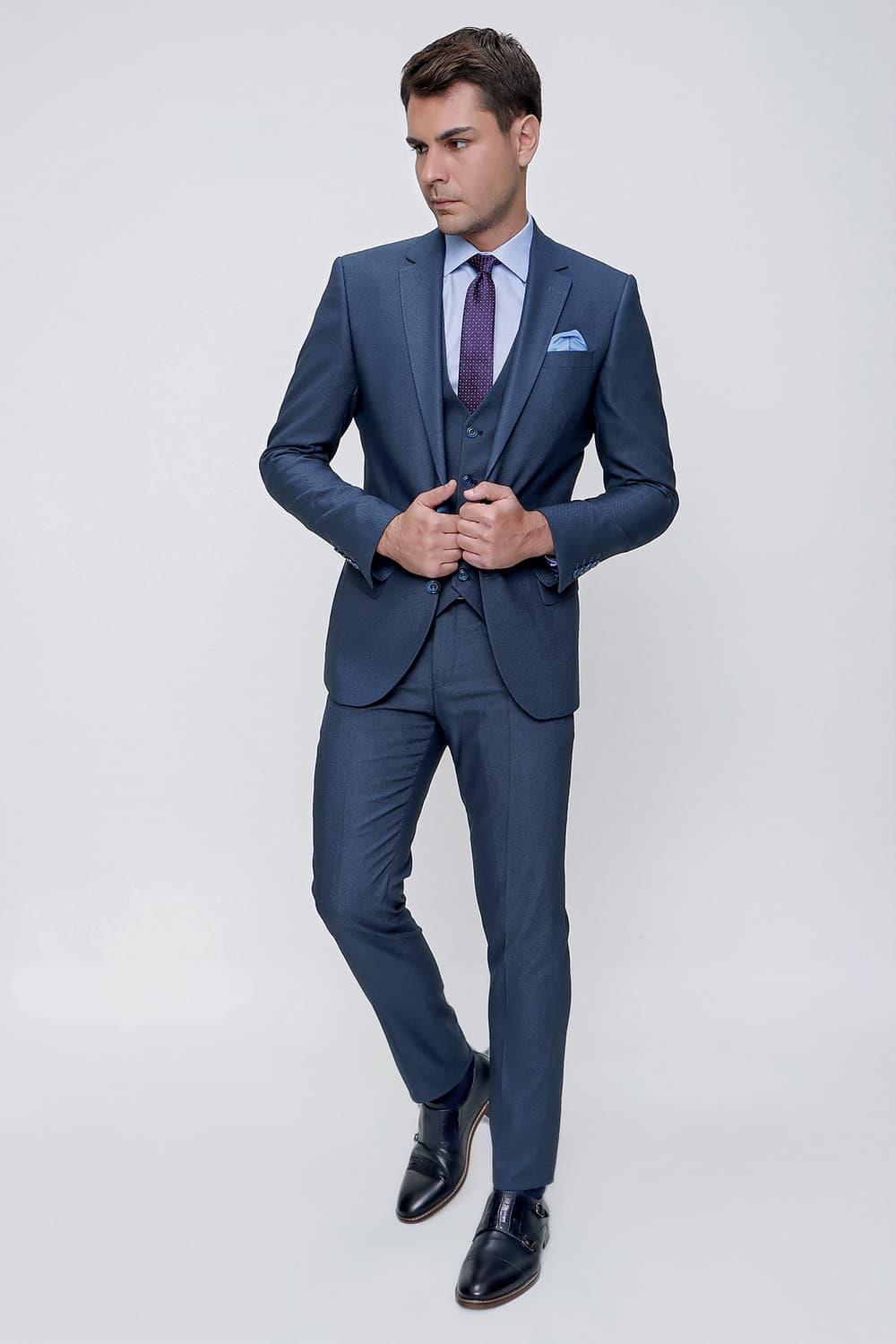 TK 826 Slim Fit Gece Mavisi Klasik Takım Elbise