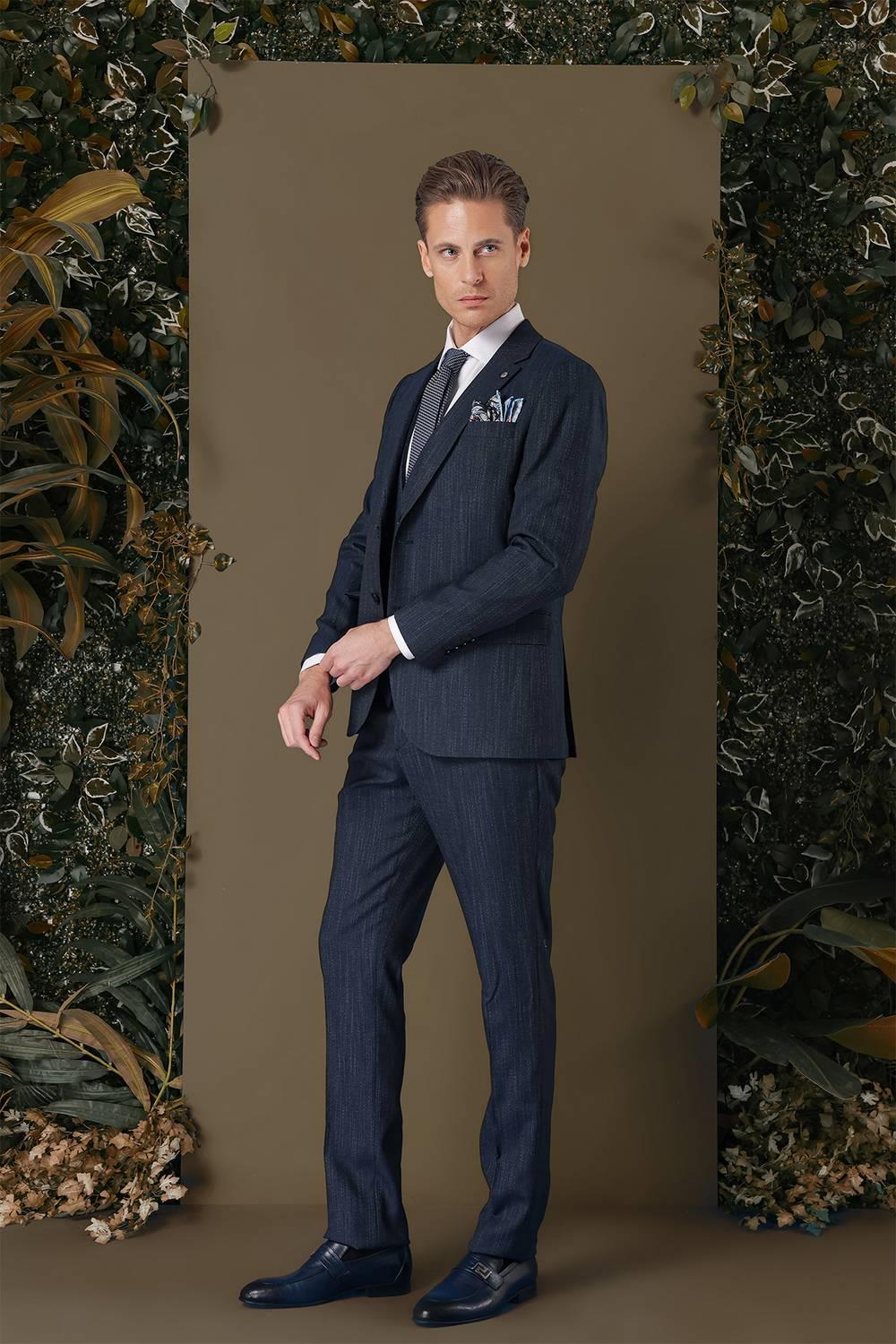 TK 883 Slim Fit Lacivert Klasik Takım Elbise