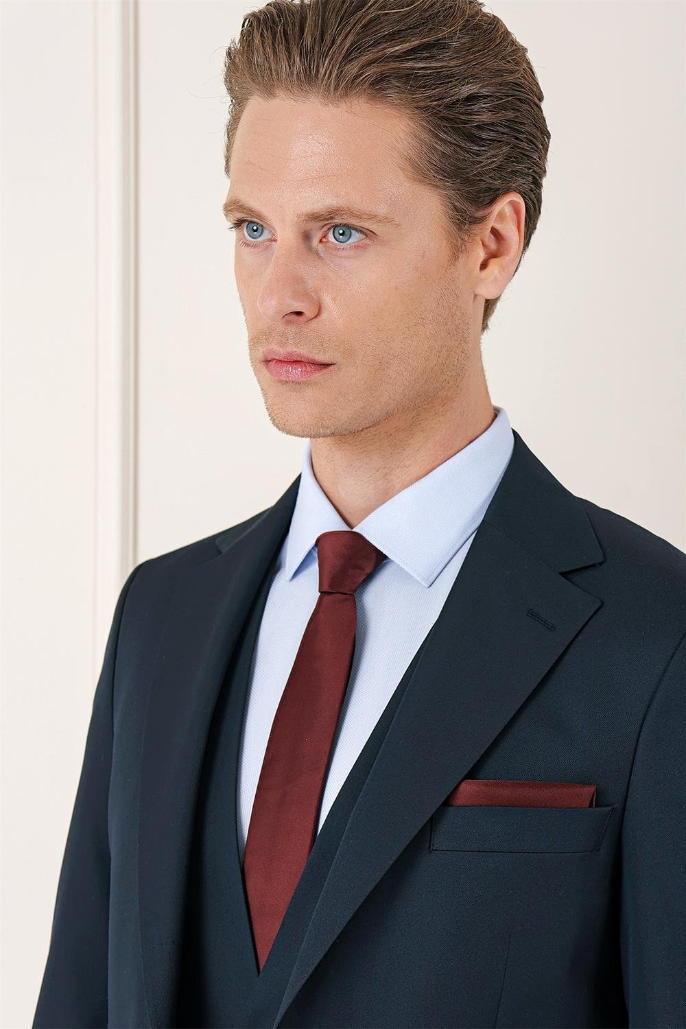 Tk 891 Slim Fit Düz Yelekli Klasik Lacivert Takım Elbise