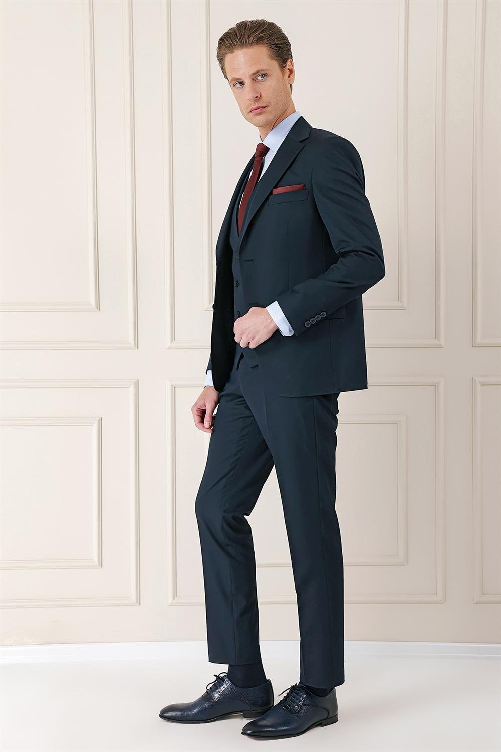 Tk 891 Slim Fit Düz Yelekli Klasik Lacivert Takım Elbise