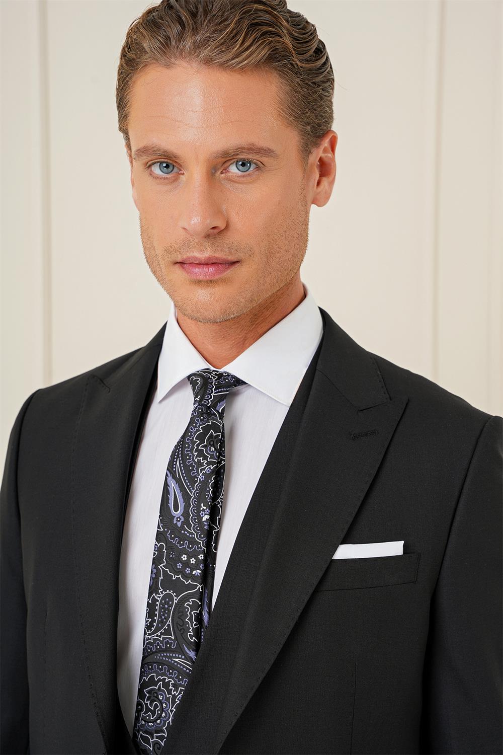 Tk 895 Slim Fit Kırlangıç Yaka Çift Yırtmaçlı Yelekli Klasik Siyah Takım Elbise