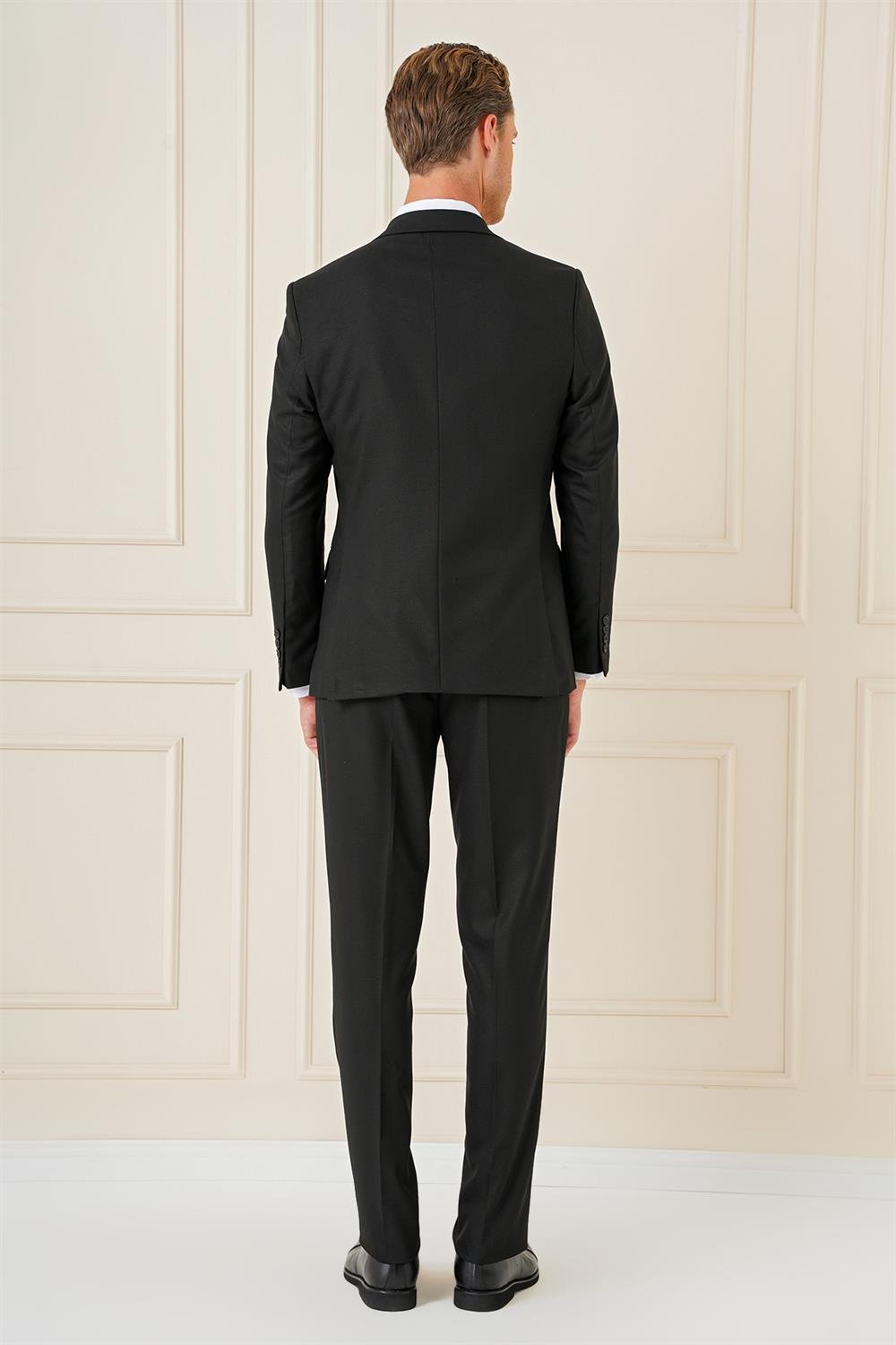 TK 896 Slim Fit Siyah Klasik Takım Elbise