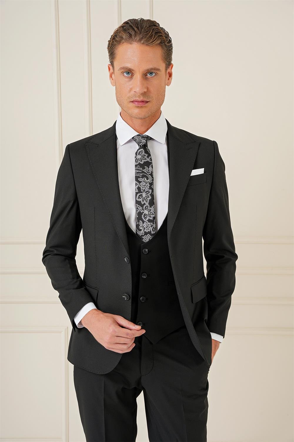 TK 904 Slim Fit Siyah Spor Takım Elbise