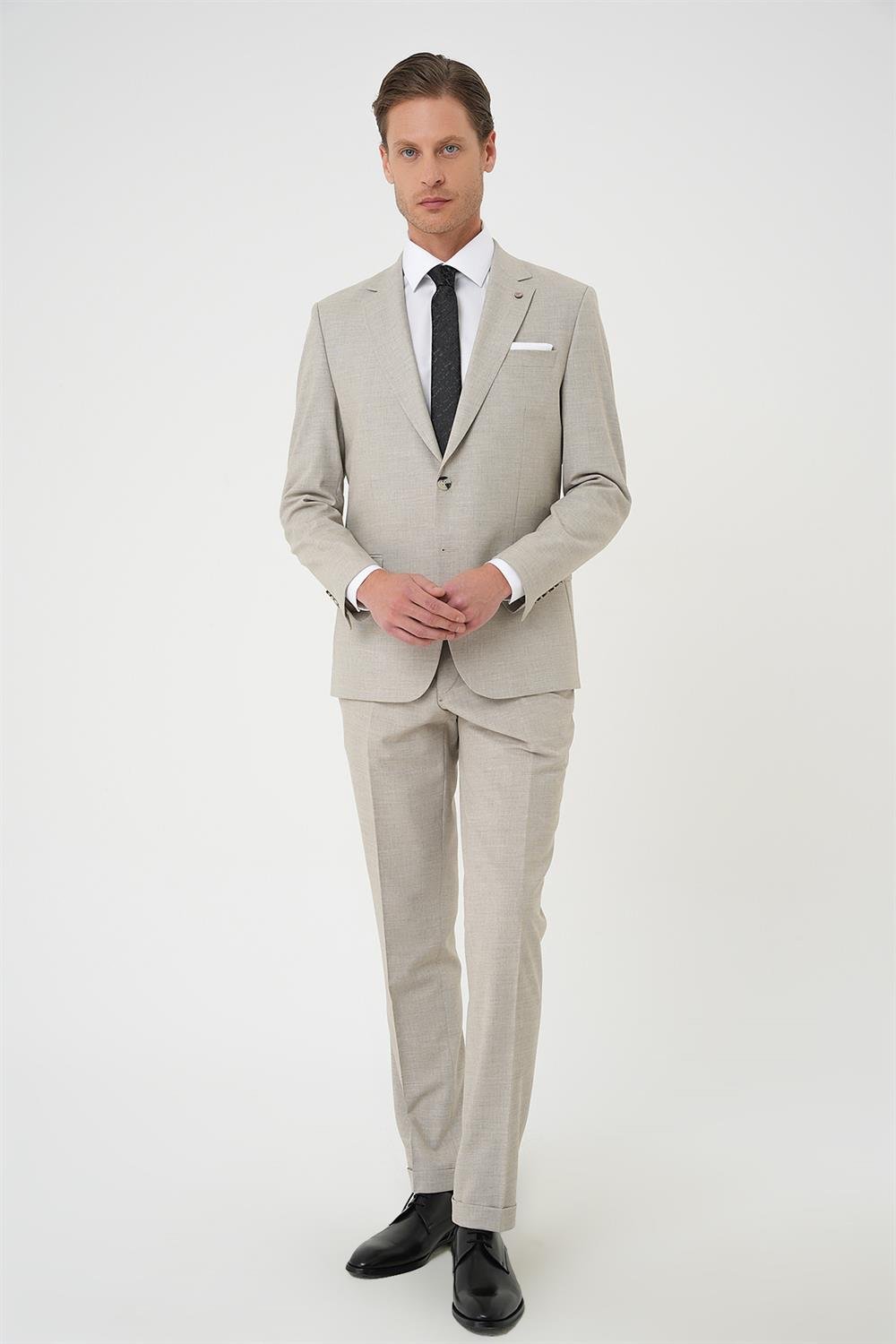 Tk 915 Slim Fit Çift Yırtmaç Dokulu Esnek Klasik Bej Takım Elbise