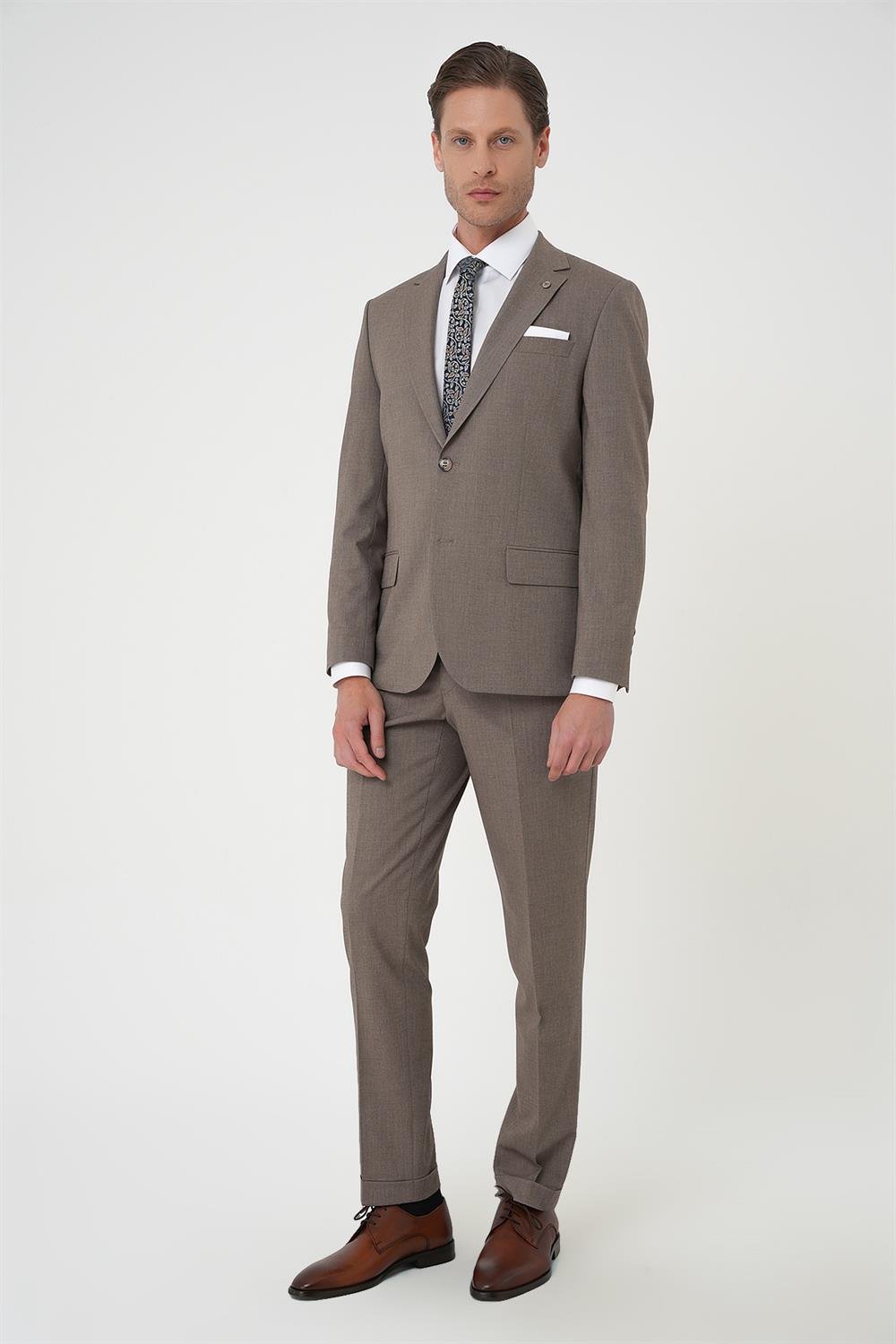 Tk 915 Slim Fit Çift Yırtmaç Dokulu Esnek Klasik Vizon Takım Elbise