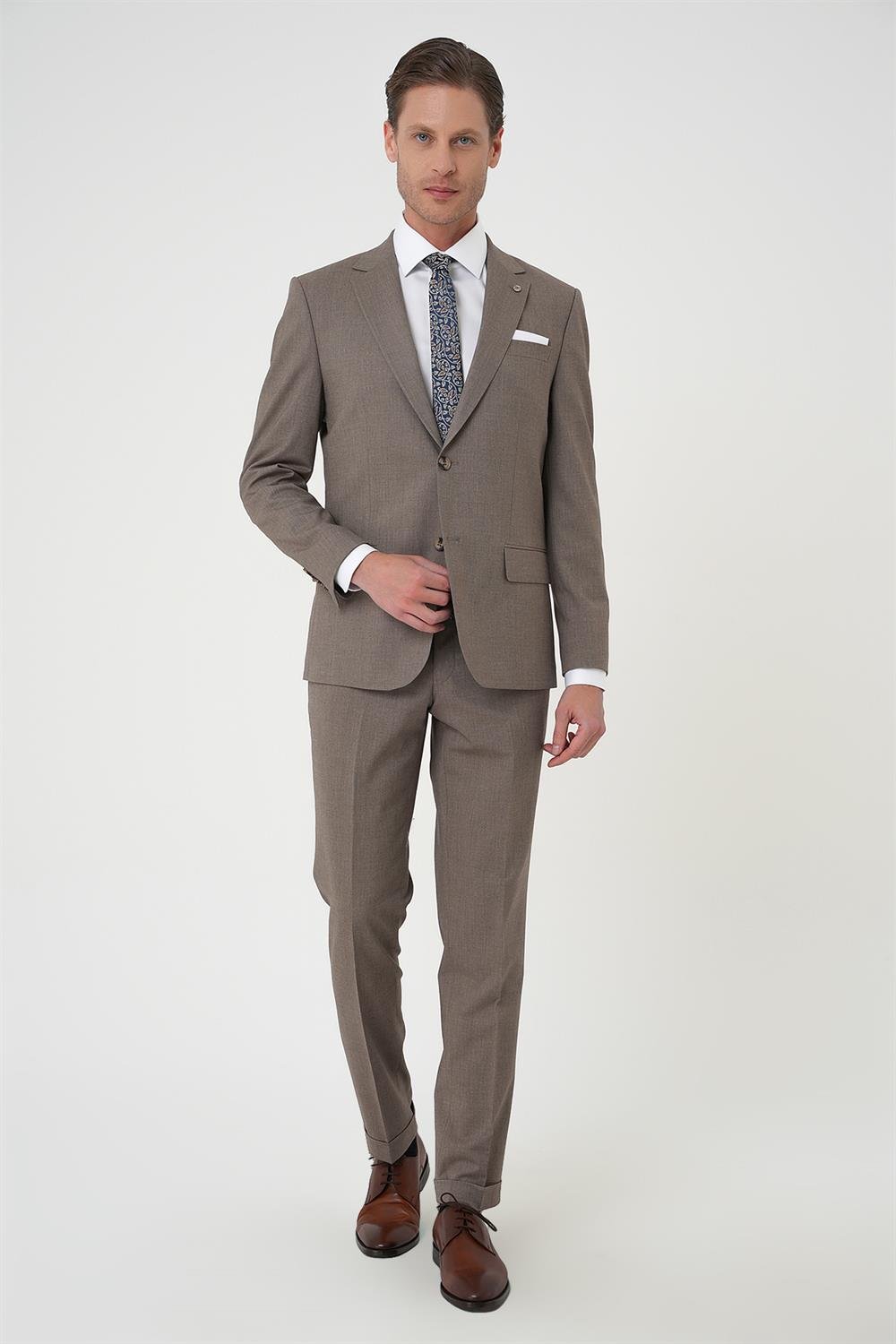 Tk 915 Slim Fit Çift Yırtmaç Dokulu Esnek Klasik Vizon Takım Elbise