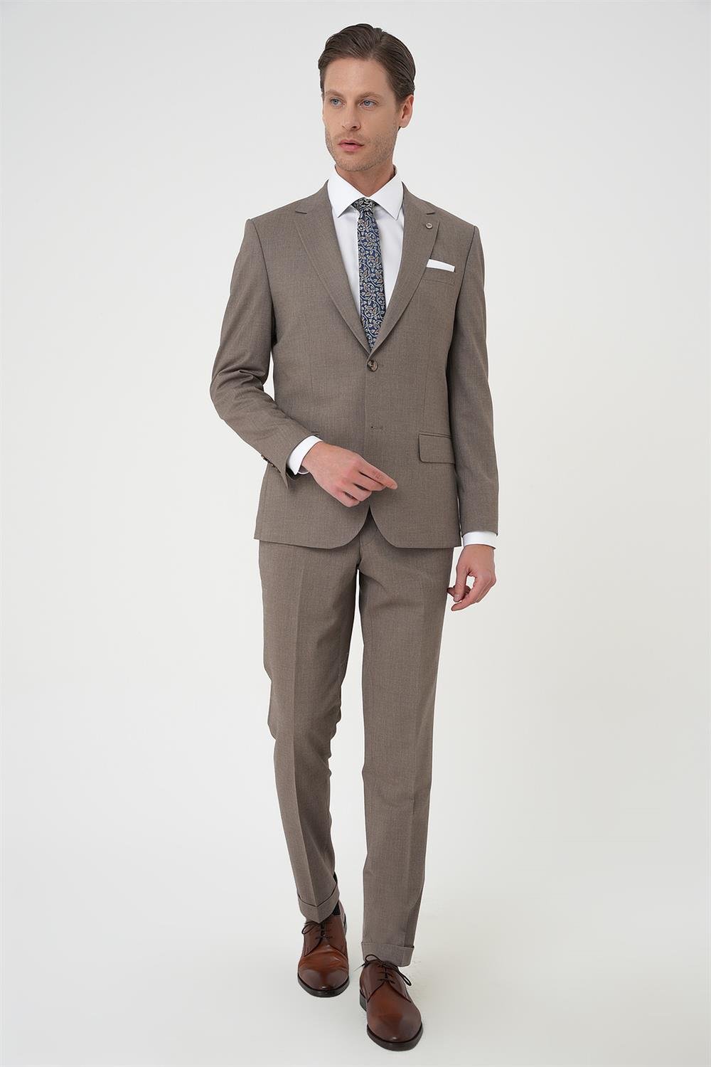 Tk 915 Slim Fit Çift Yırtmaç Dokulu Esnek Klasik Vizon Takım Elbise