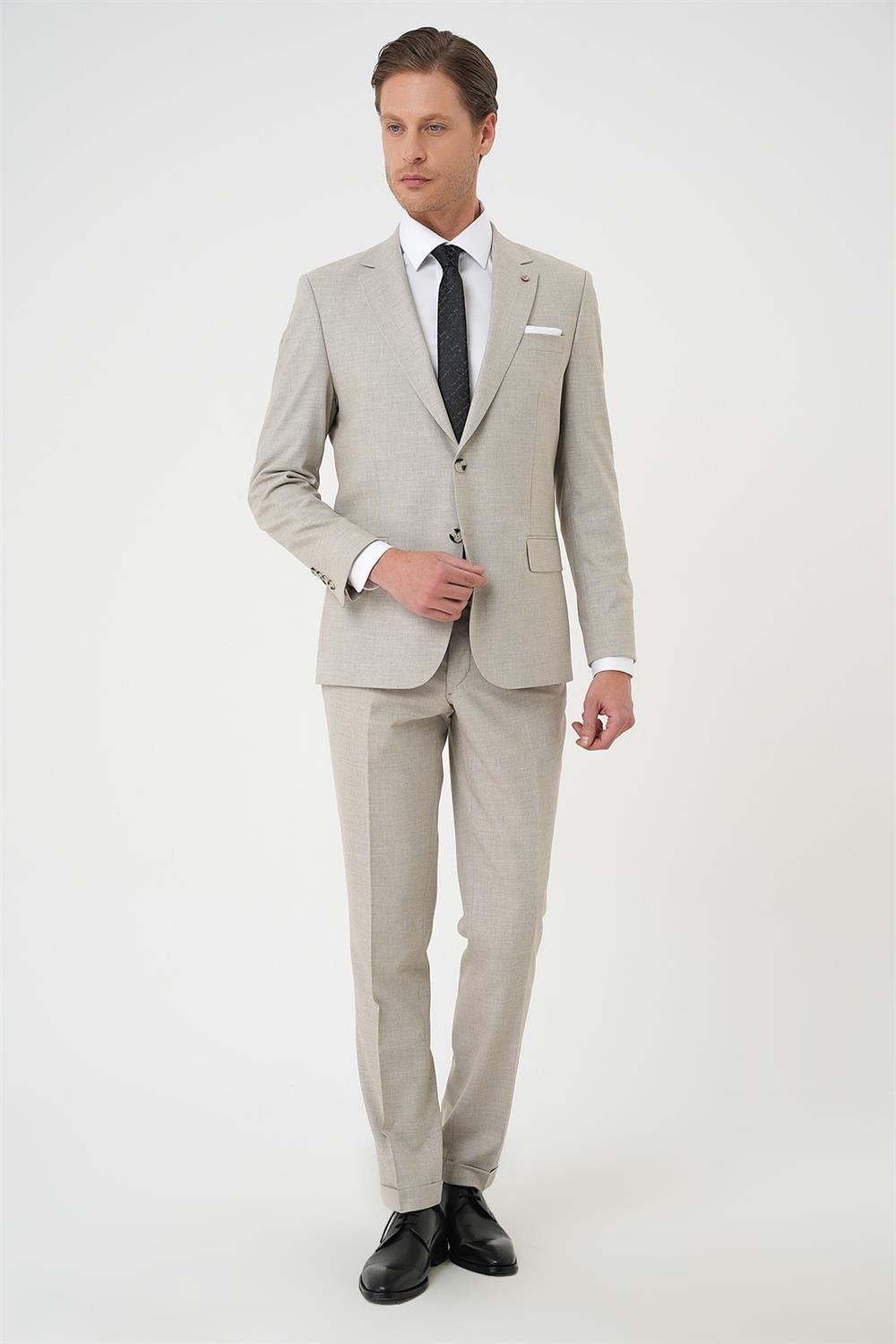 Tk 915 Slim Fit Çift Yırtmaç Dokulu Esnek Klasik Bej Takım Elbise