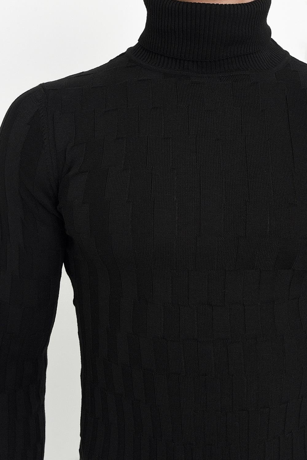 TR 819 Slim Fit Siyah O Yaka Triko