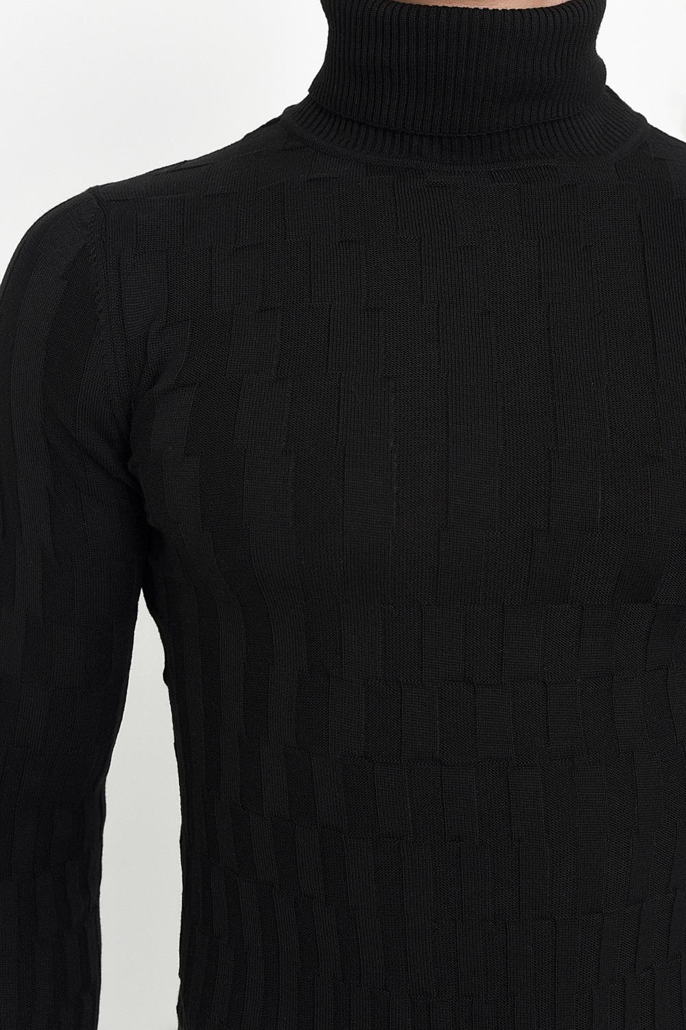 TR 819 Slim Fit Siyah O Yaka Triko