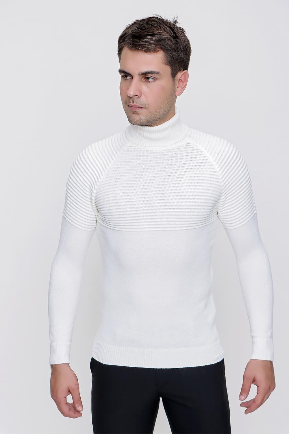 TR 822 Slim Fit Ekru Spor Triko