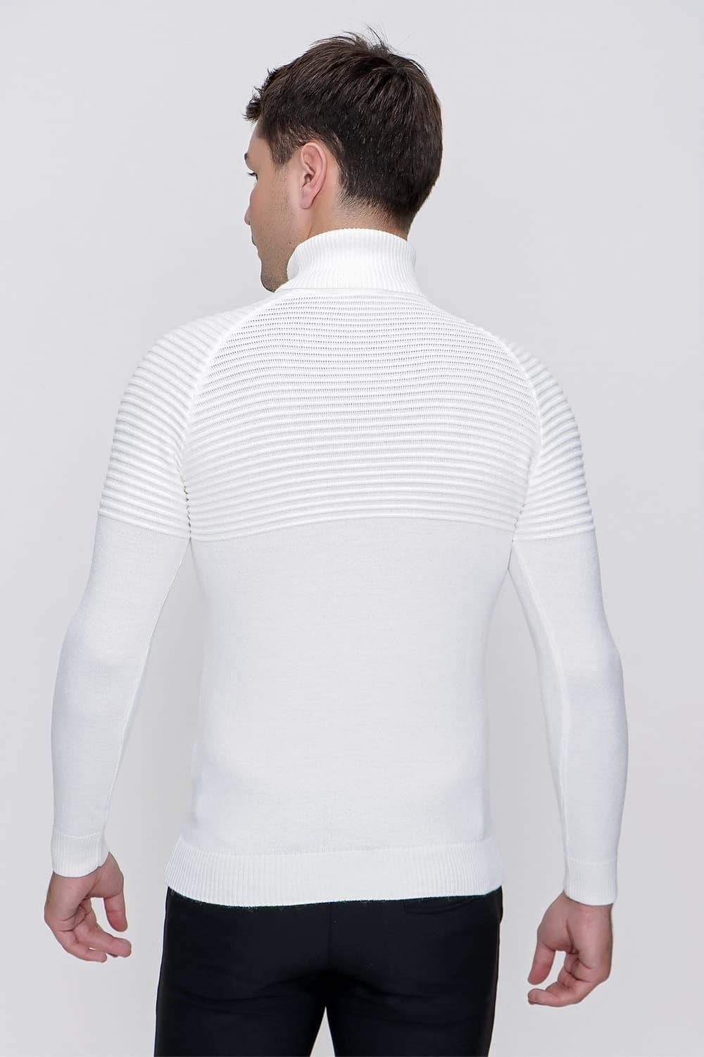 TR 822 Slim Fit Ekru Spor Triko