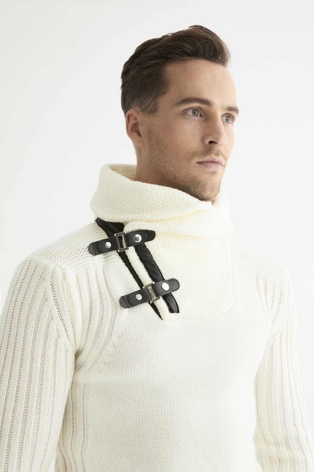 TR 828 Slim Fit Ekru Spor Triko