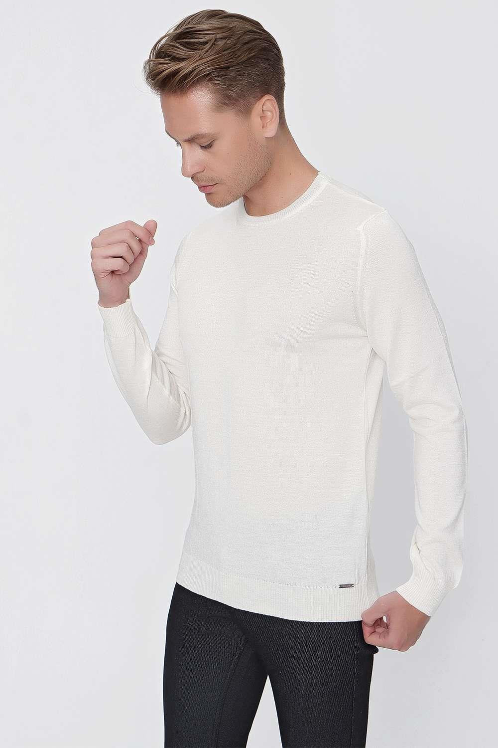 TR 840 Slim Fit Beyaz Klasik Triko